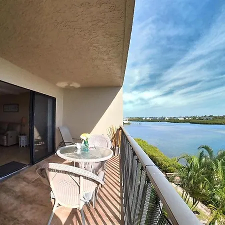 Sea Club #204 - Casa Intercoastal Villa